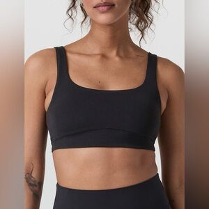 Vuori Alltheform Sports Bra Size Extra Small